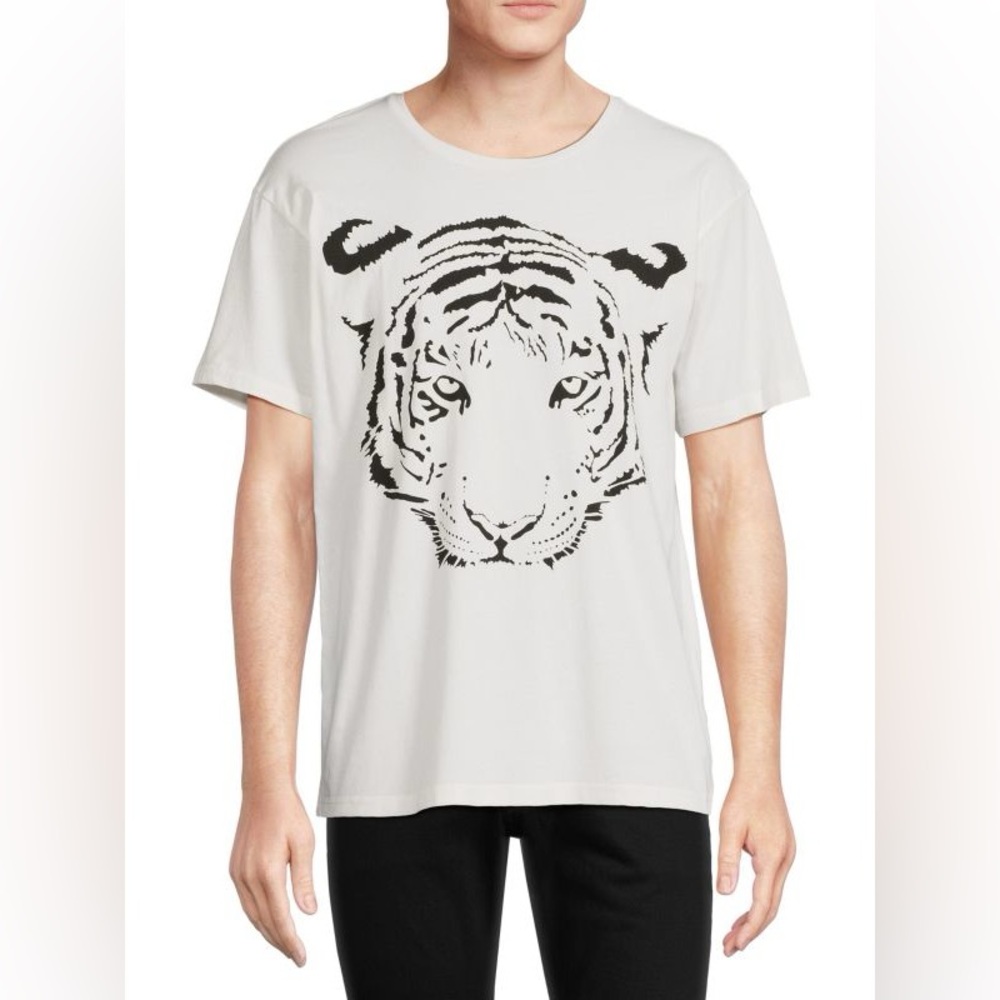 TRUTH BY REPUBLIC
Tiger Crewneck Graphic Tee